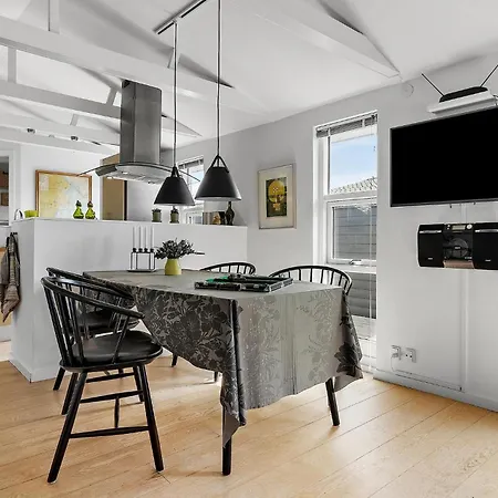 2 Bedroom Stunning In