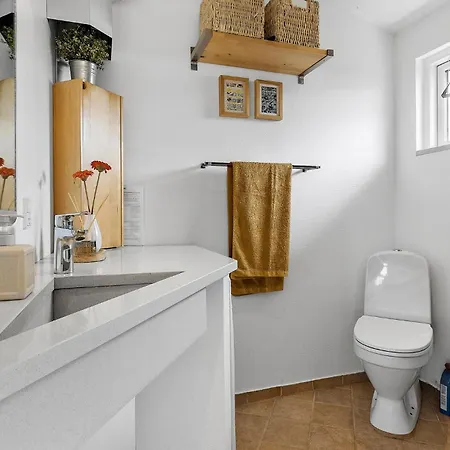 度假居 2 Bedroom Stunning In *